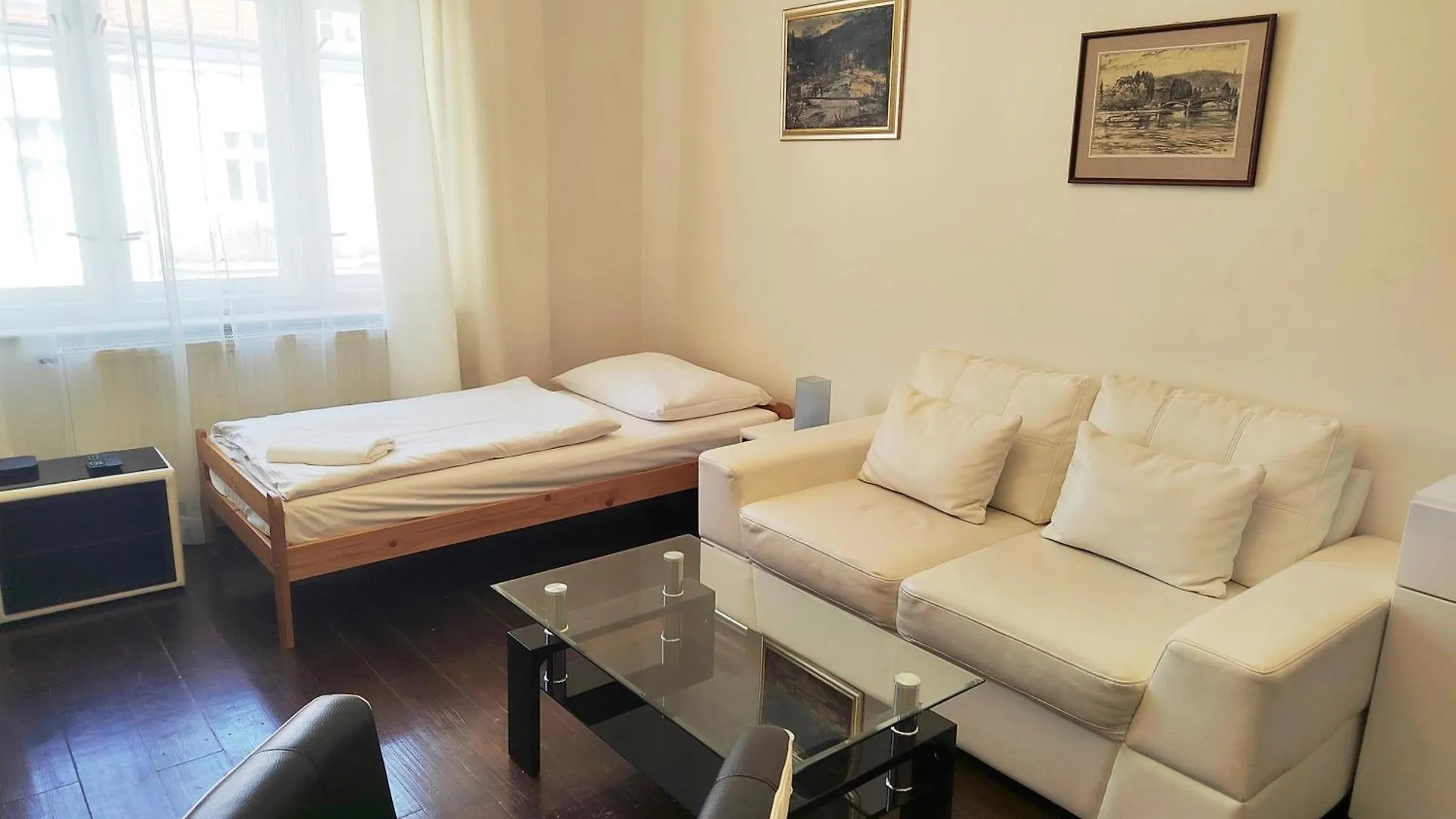 פראג Tower Apartment צ'כיה